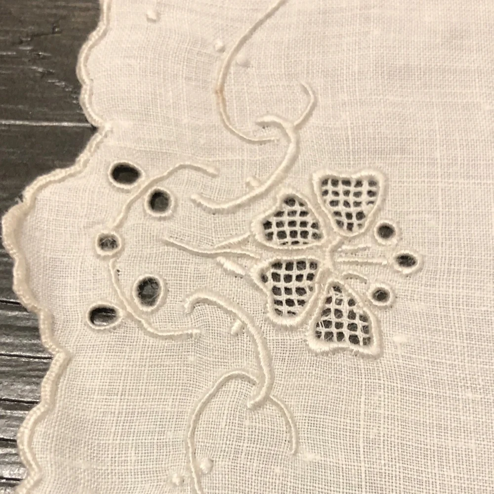 White Embroidered Linen Set (11)